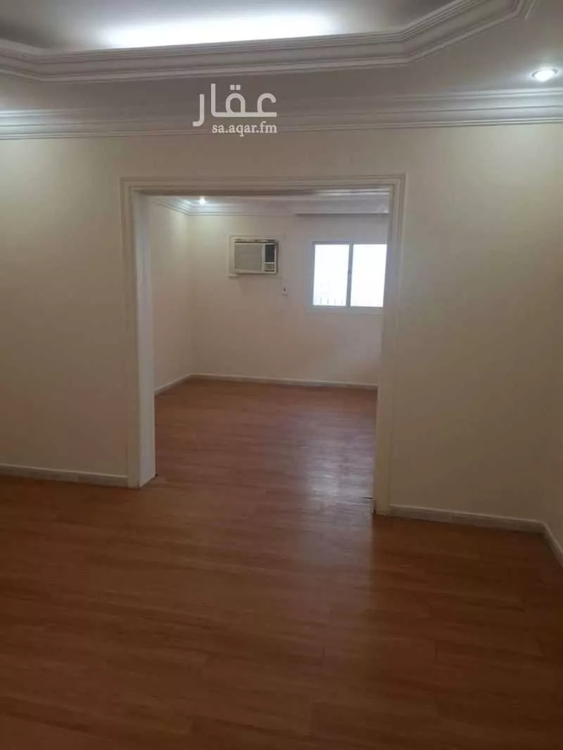 شقة 5 غرف في الروضة 2