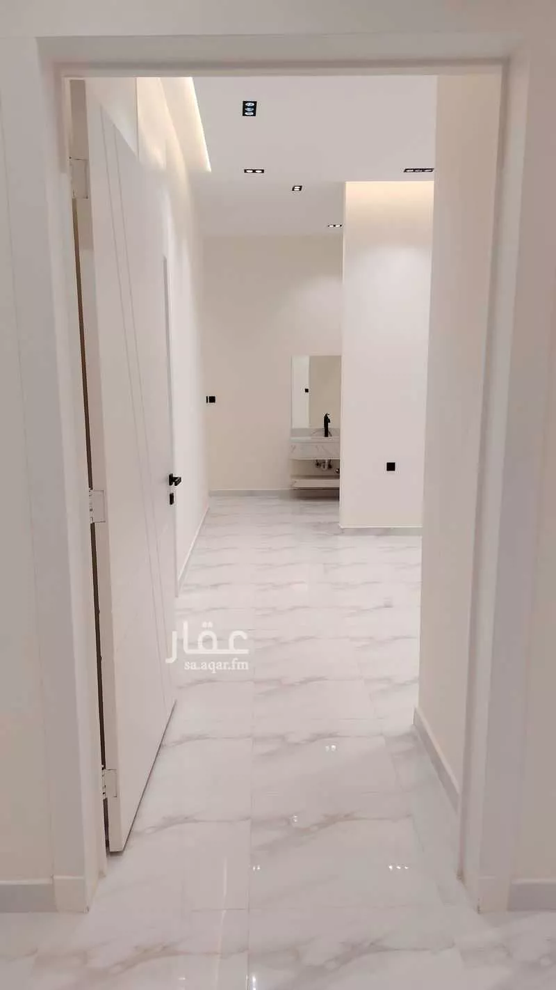 4 bedroom apartment in Al Zahrah, Riyadh 9