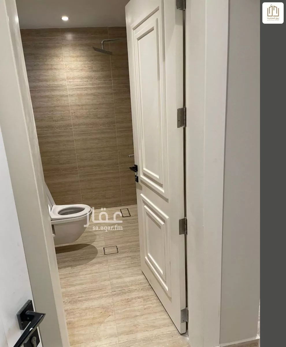 3 bedroom apartment in Al Hamra, Eastern Province 11