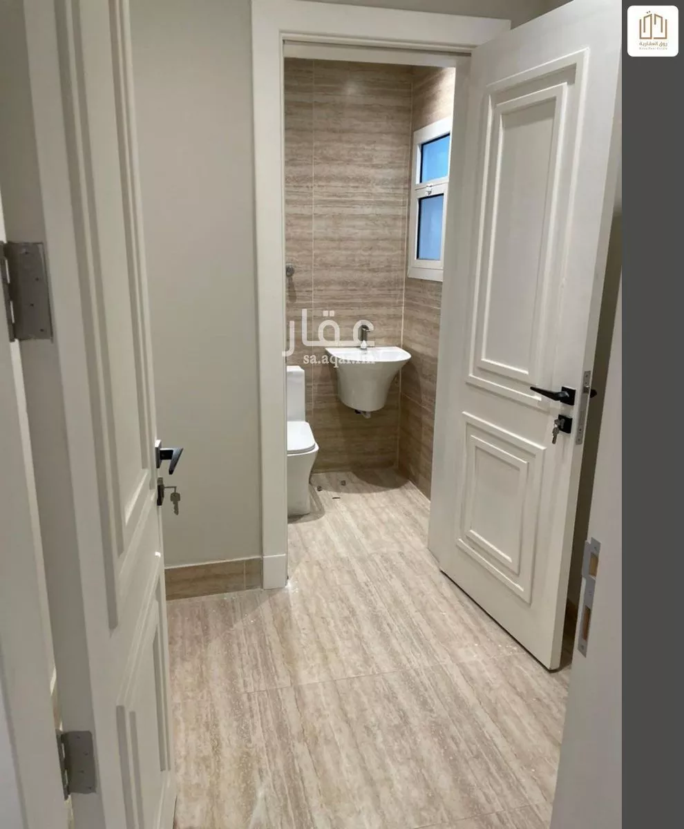 3 bedroom apartment in Al Hamra, Eastern Province 9