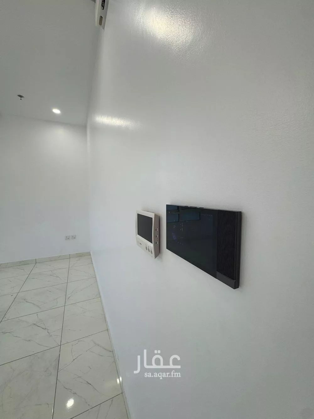 شقة 3 غرف في الحمرا 2