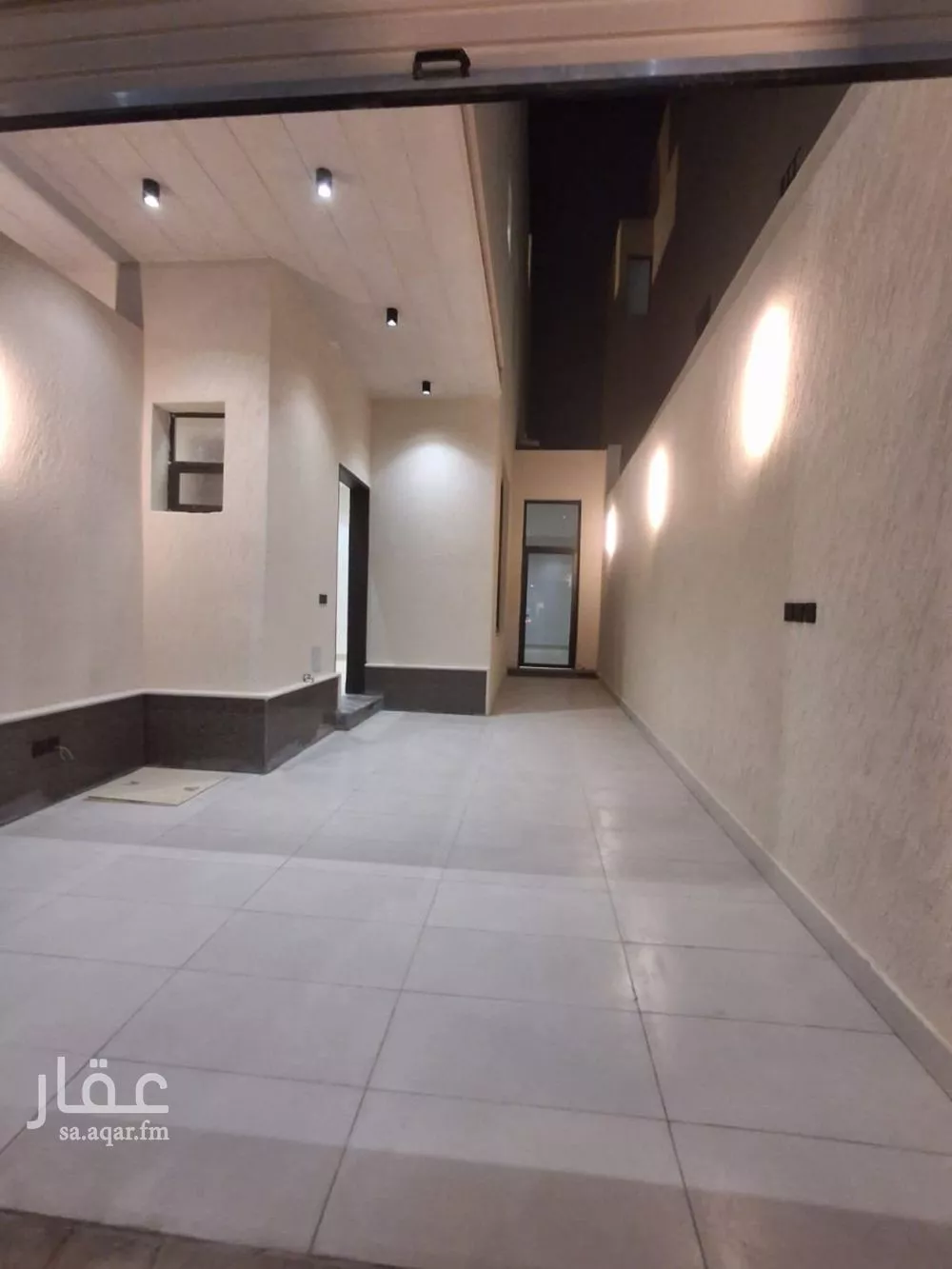 3 bedroom floor in Dhahrat Namar 2