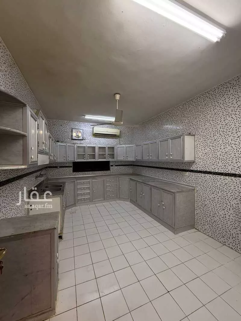 13 bedroom building in Al Khalidiyyah, Madinah 9