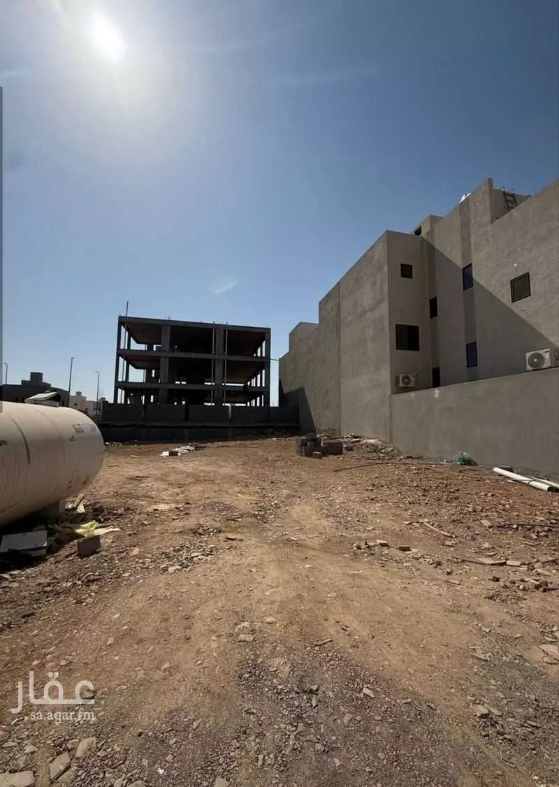 أرض 580 م² في الرمانة 5