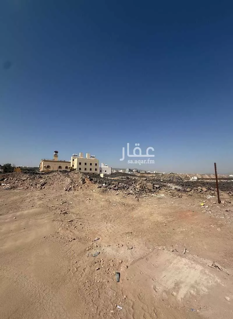 أرض 800 م² في رهط 4