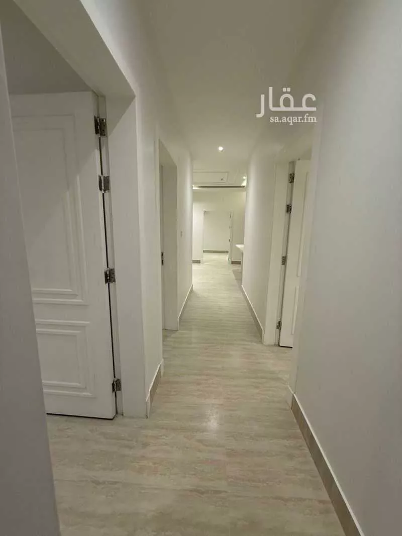 شقة 4 غرف في الحمرا 5