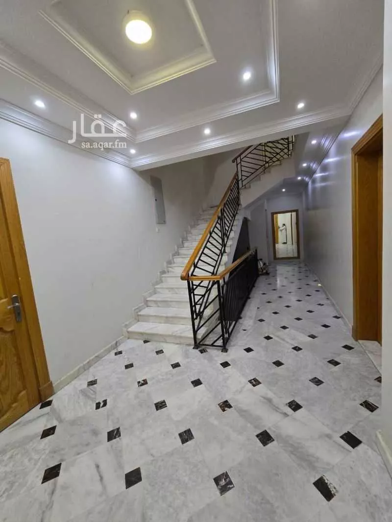 720 sqm building in Al Yaqout 2