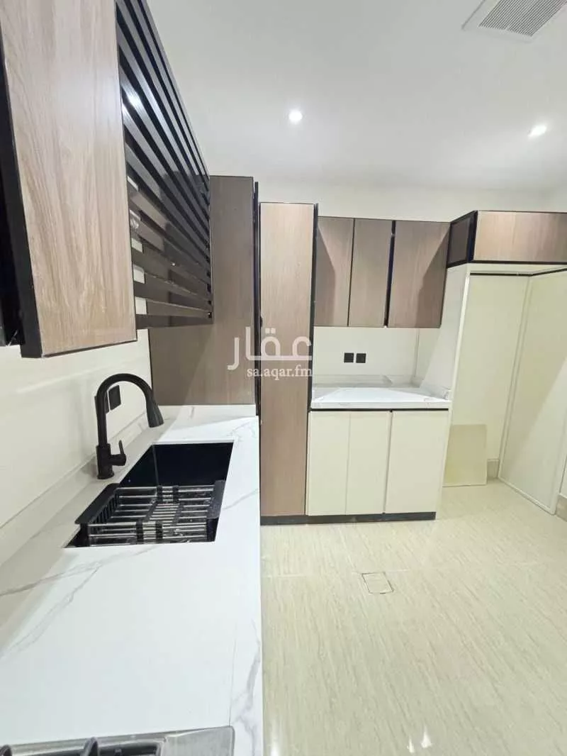 4 bedroom floor in Dahiat Namar 3