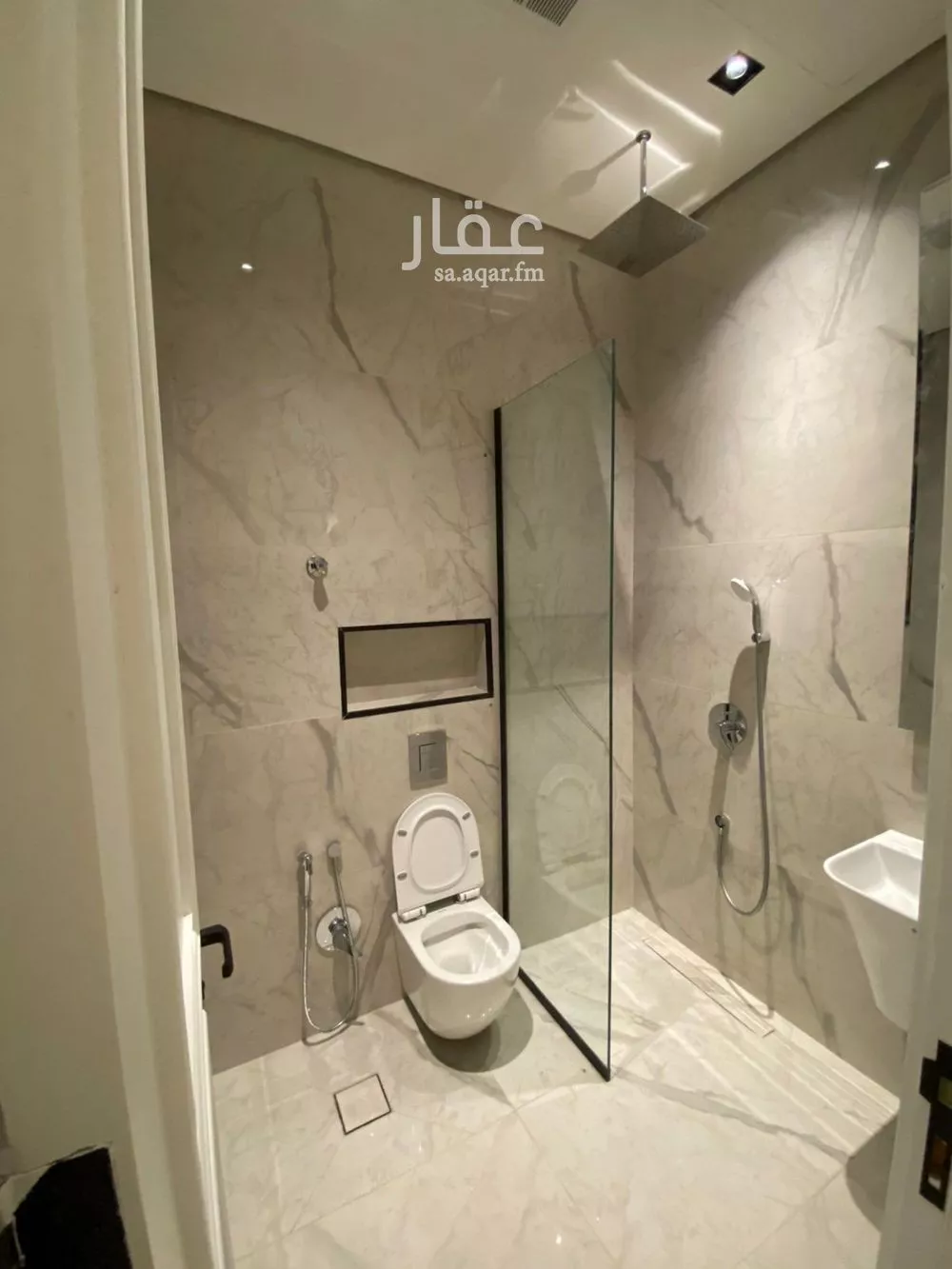 فيلا 4 غرف في النرجس 3