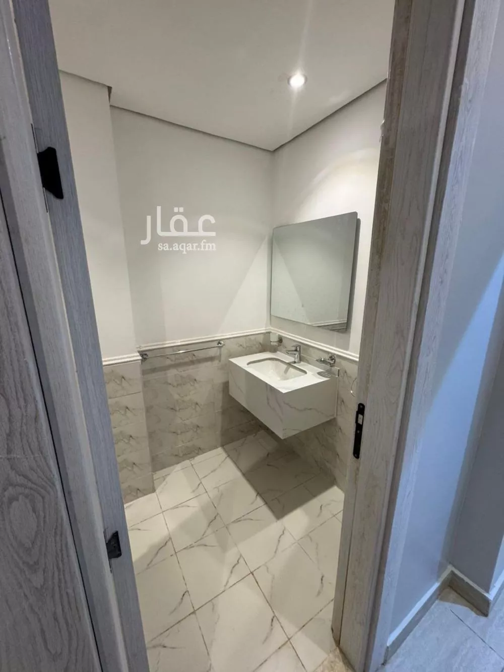 5 bedroom apartment in Al Hamdaniyah, Jeddah 4