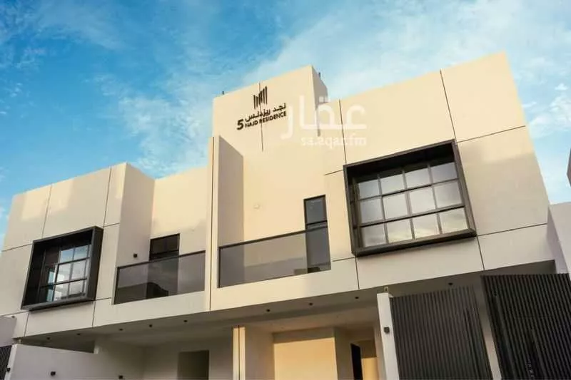 3 bedroom floor in Al Munsiyah 1