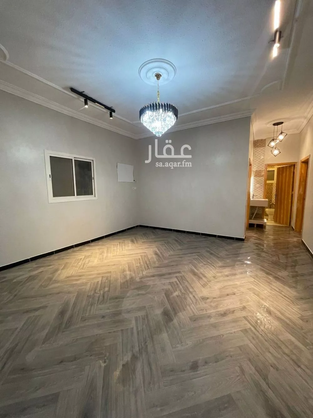 شقة 3 غرف في الرمال 5