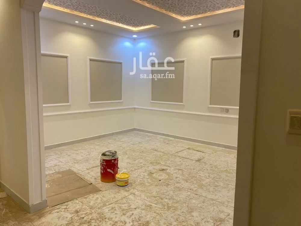 فيلا 5 غرف في عكاظ، الرياض 4