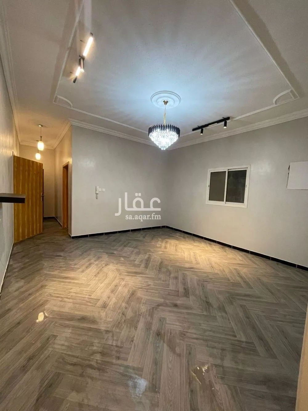 شقة 3 غرف في الرمال 1