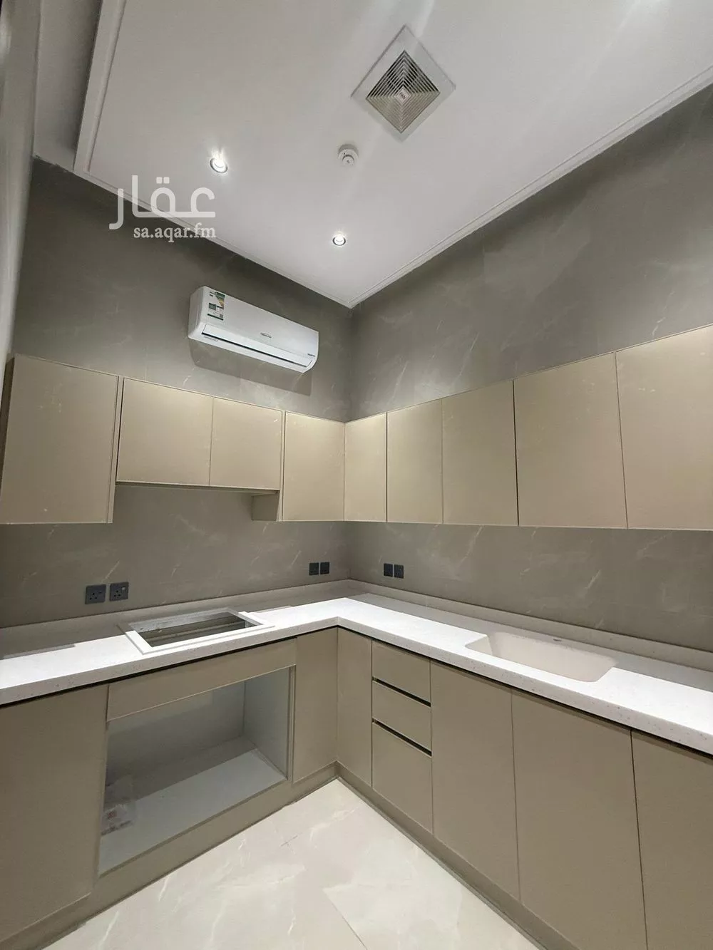 شقة 4 غرف في ظهرة لبن 1