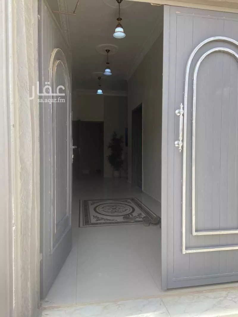 فيلا 5 غرف في النظيم 4