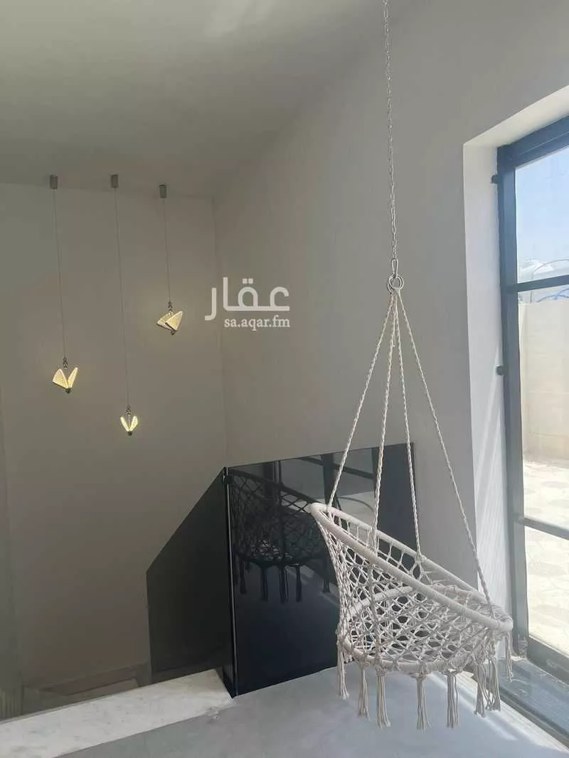 فيلا 5 غرف في العارض 4