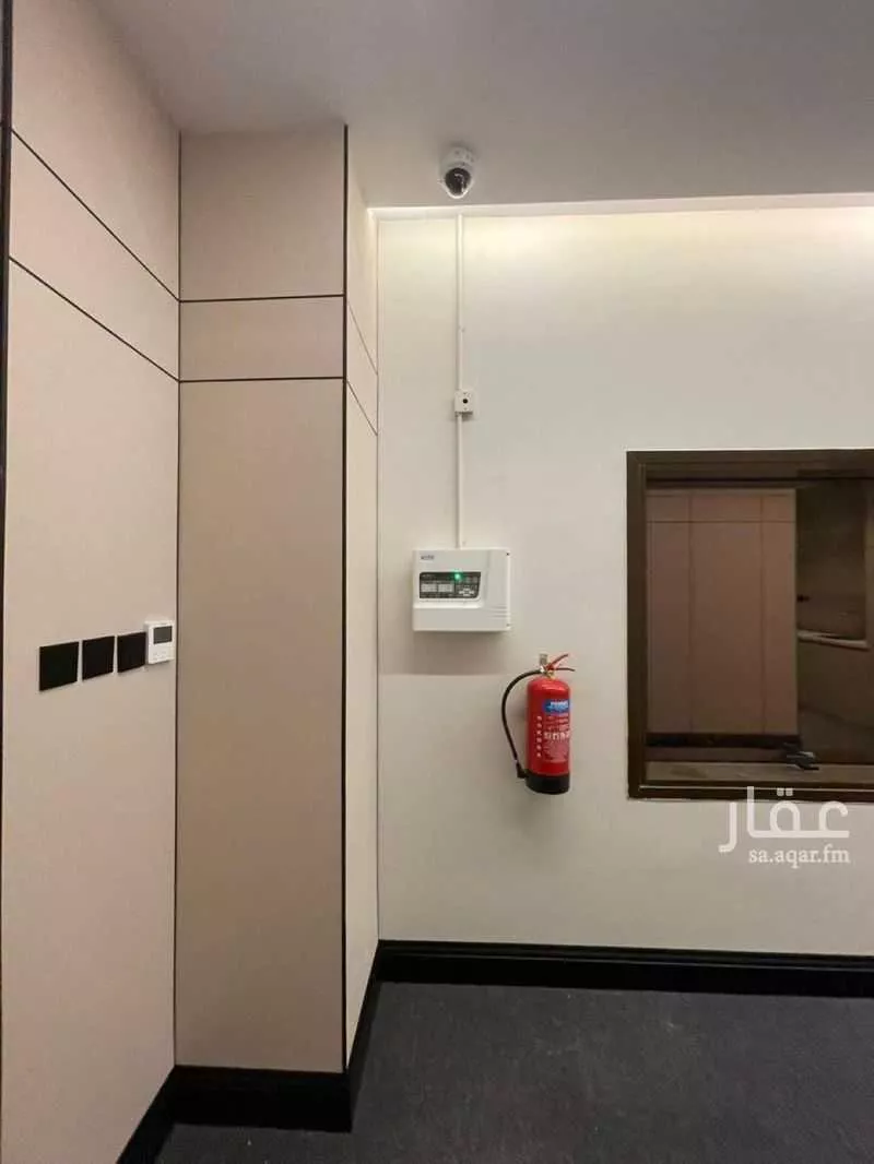 200 sqm office in Al Malqa 3