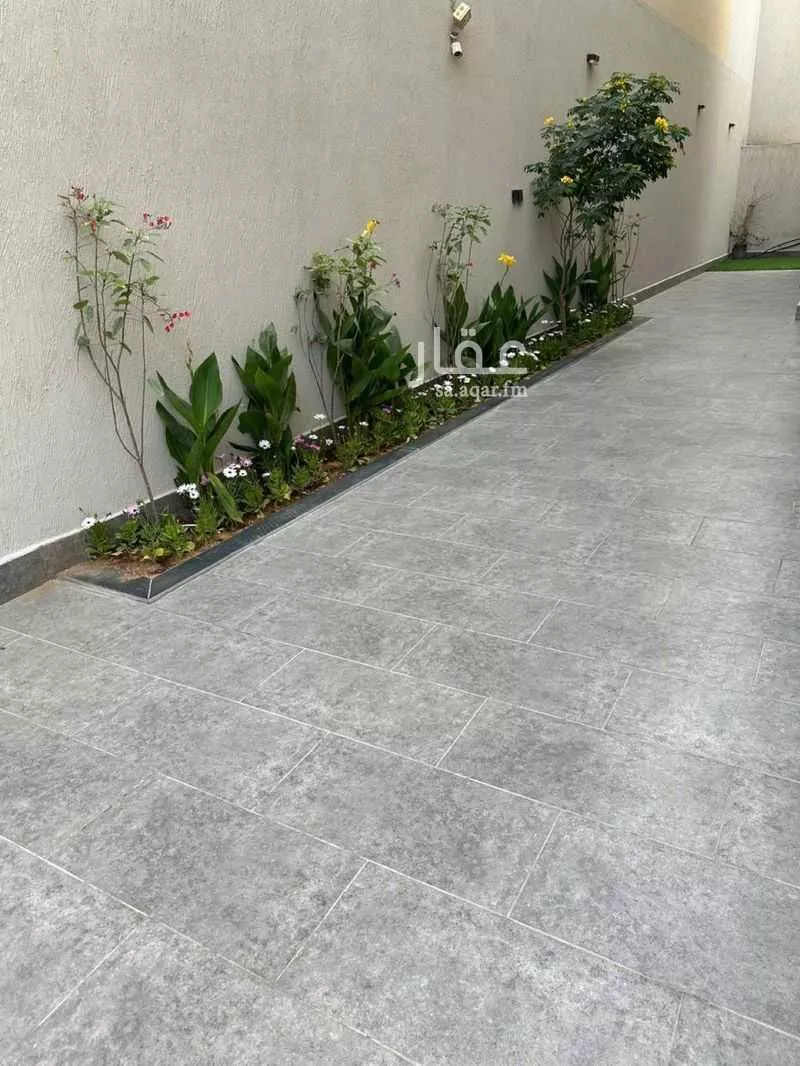 فيلا 6 غرف في العارض 3