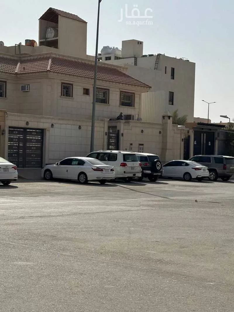 فيلا 16 غرف في المونسية 1