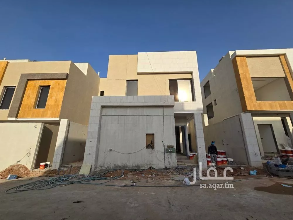 5 bedroom villa in Granada, Riyadh 7