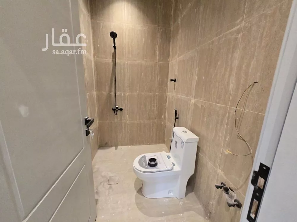 5 bedroom villa in King Faisal, Riyadh 9