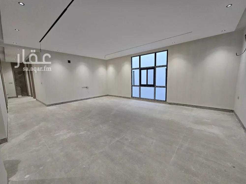 3 bedroom floor in Al Khaleej 3
