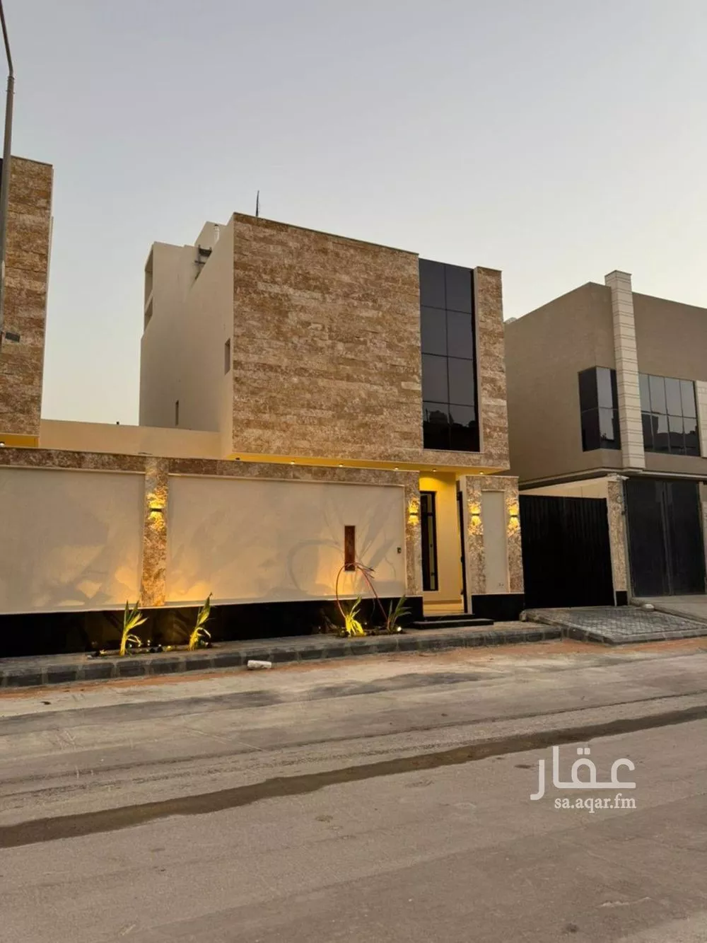 5 bedroom villa in Al Narjis 2