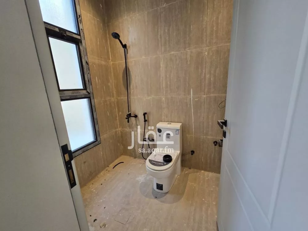 5 bedroom villa in King Faisal, Riyadh 8