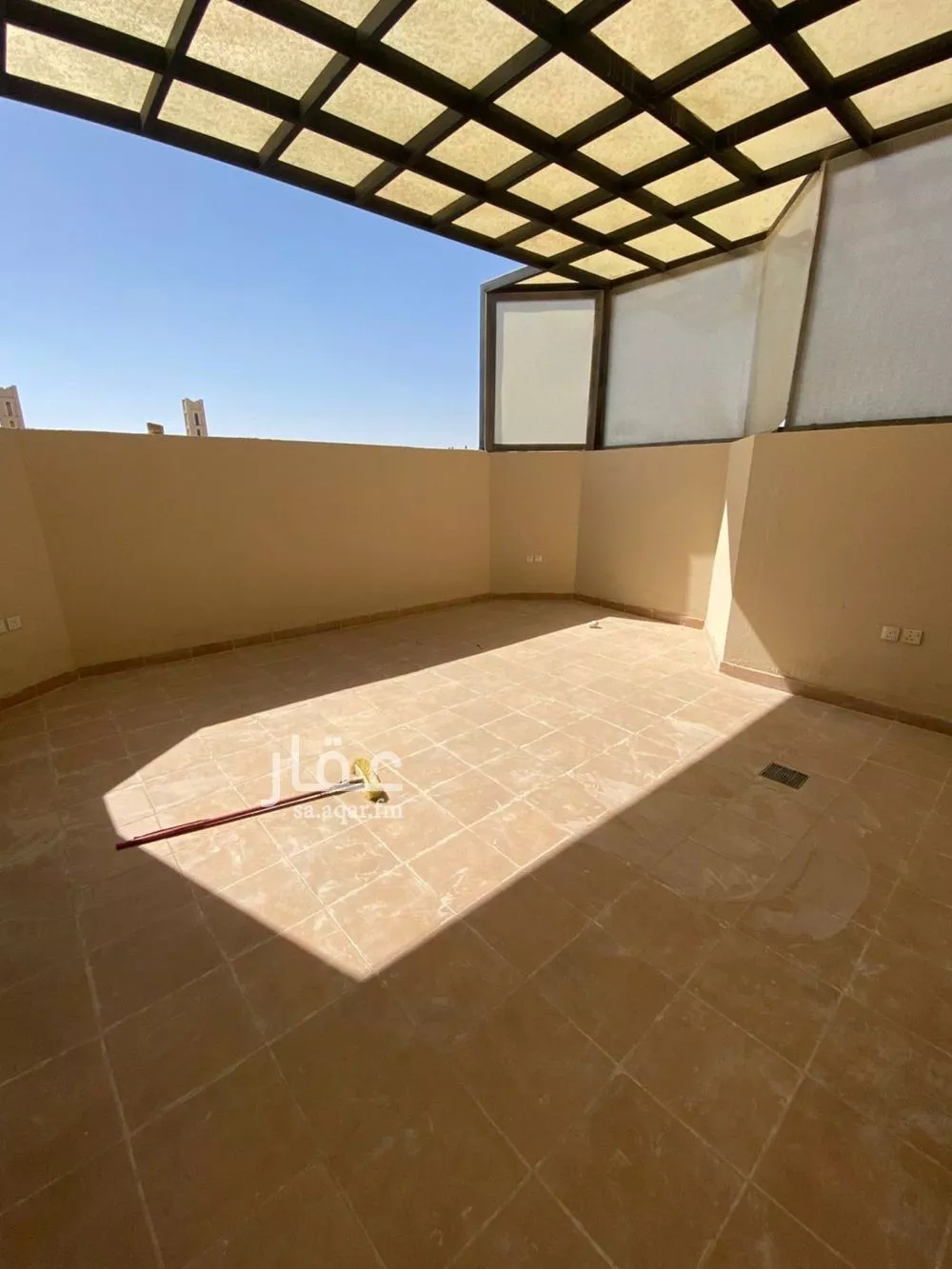 شقة 3 غرف في العارض 4