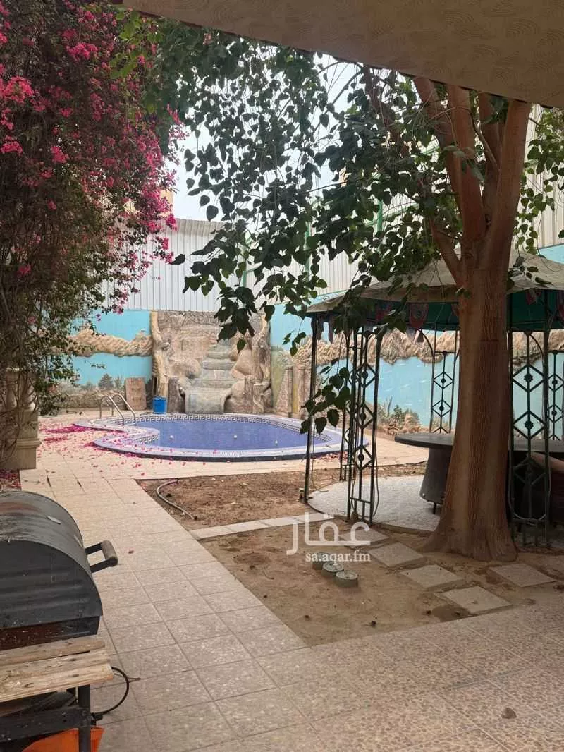 فيلا 5 غرف في الورود 2