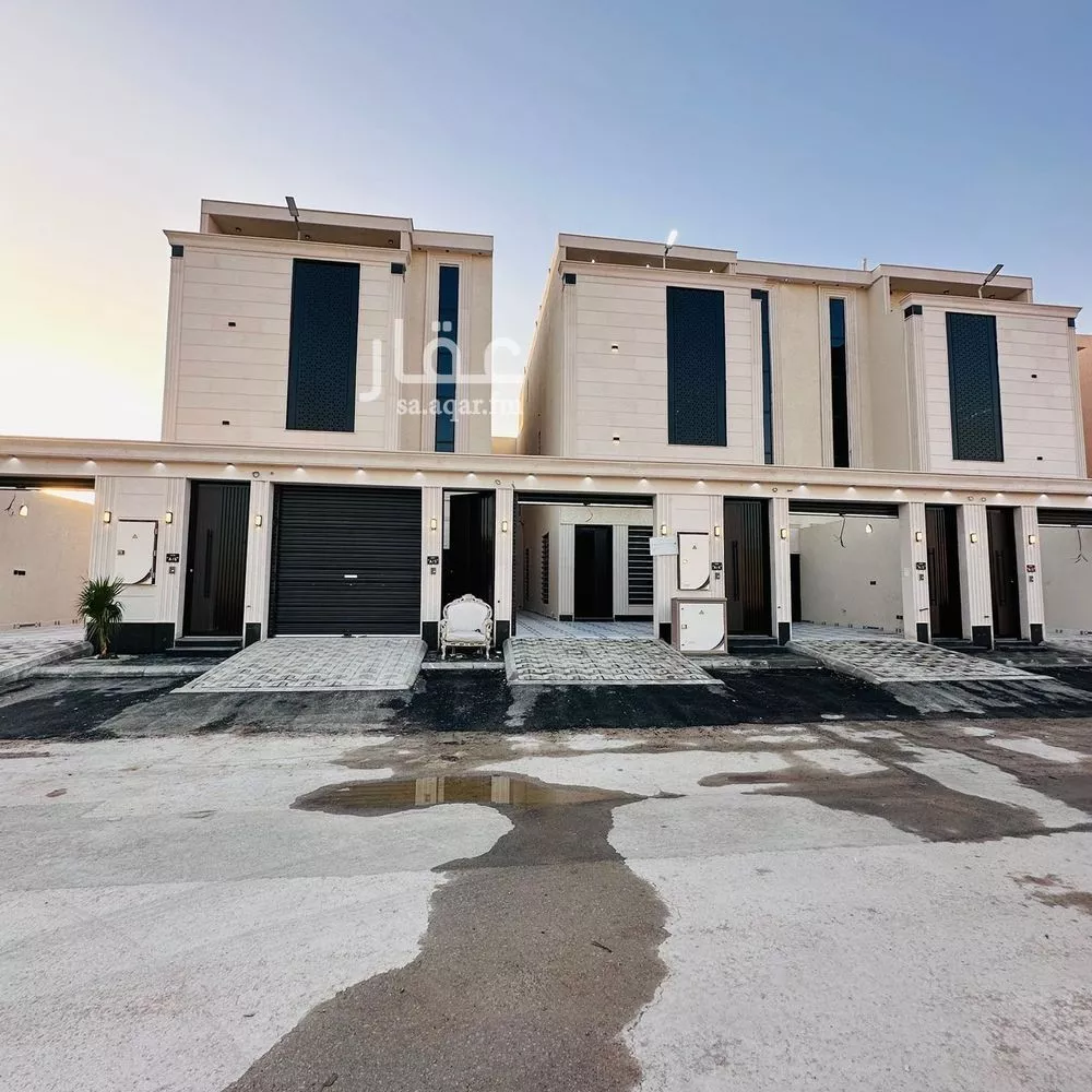 4 bedroom floor in Tuwaiq 1