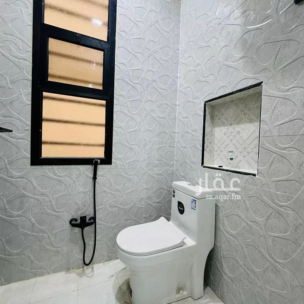 9 bedroom villa in Dhahrat Namar, Riyadh 25