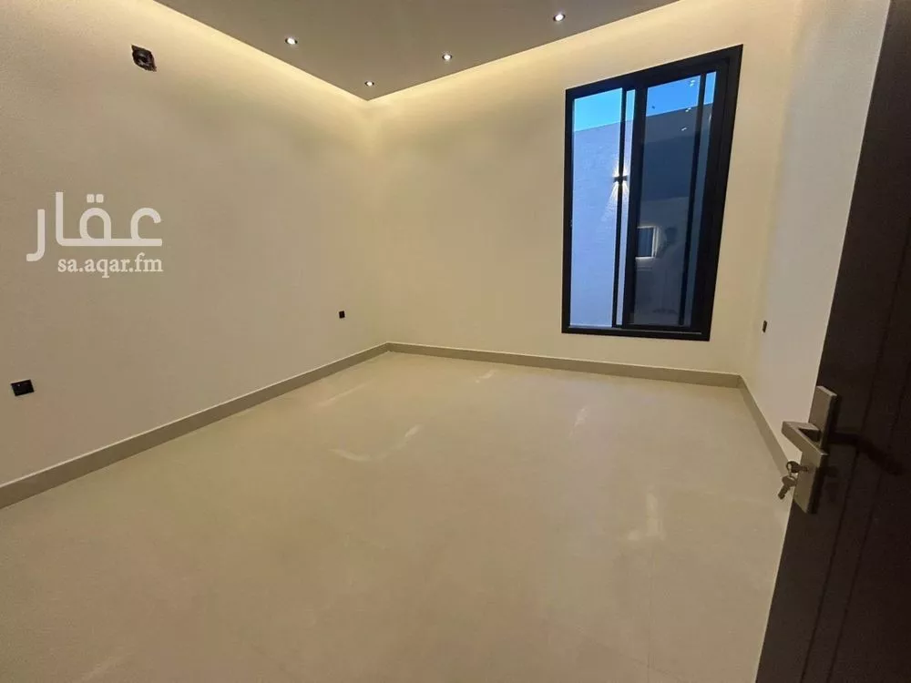 فيلا 5 غرف في العارض 5