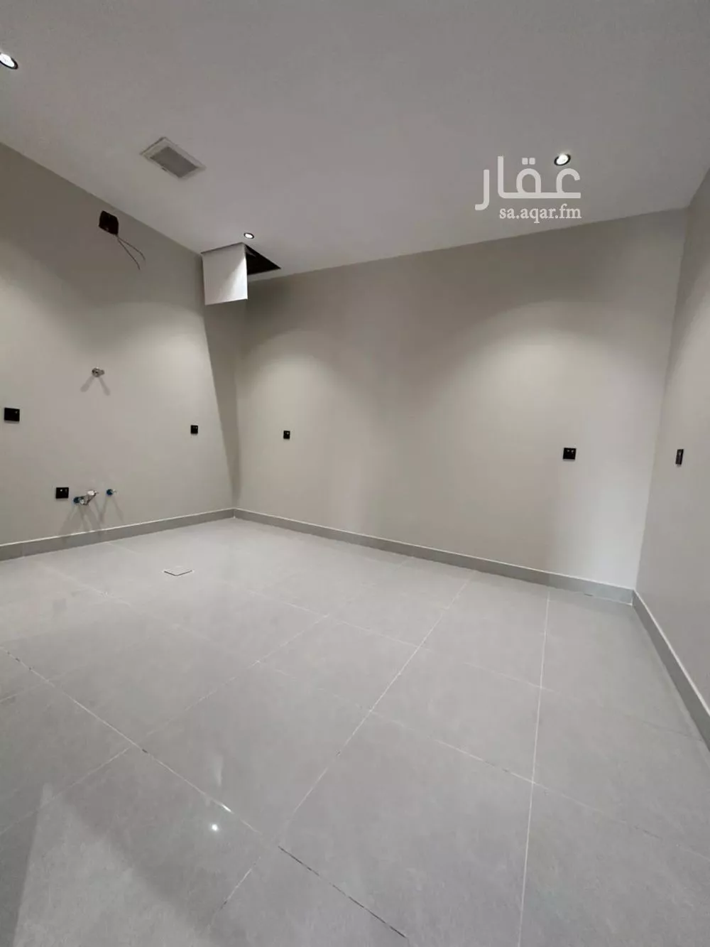 4 bedroom floor in King Faisal 5