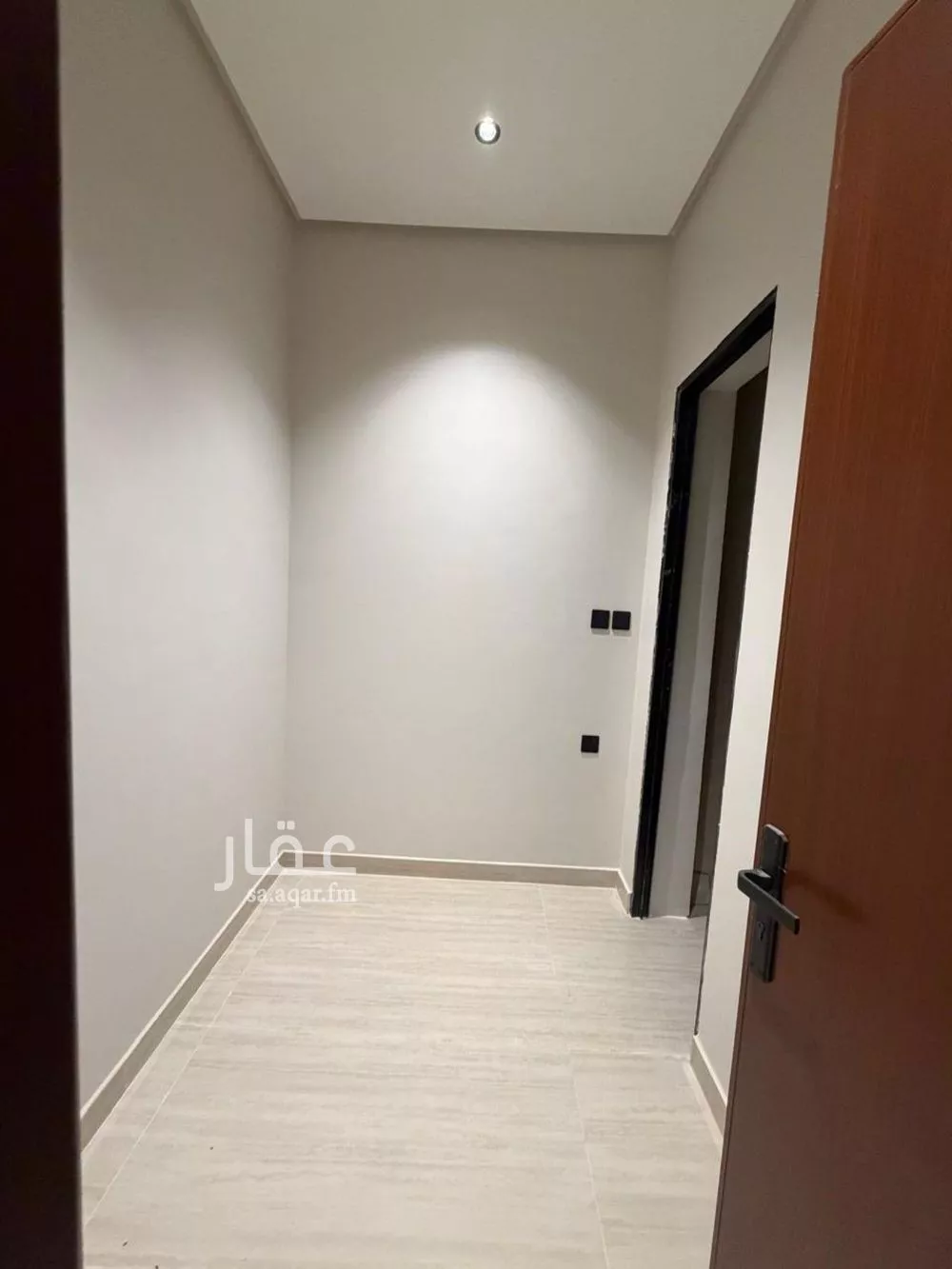 فيلا 8 غرف في المهدية 5