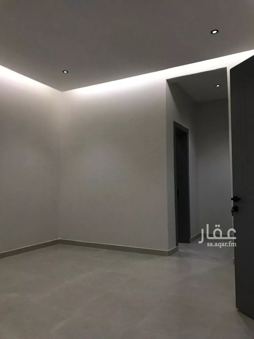 فيلا 7 غرف في عكاظ 5