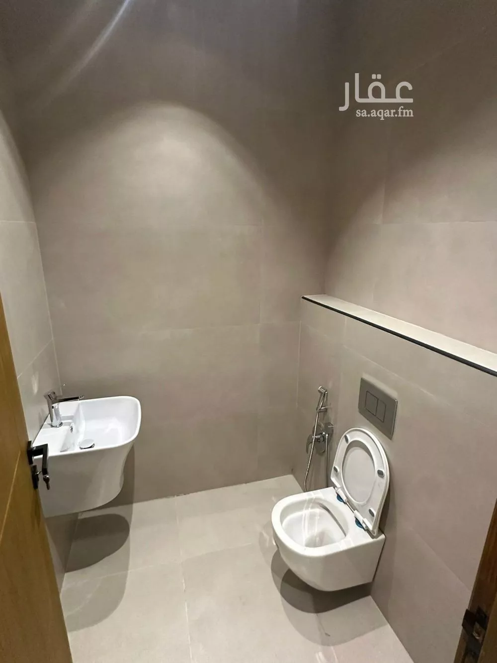 فيلا 4 غرف في النرجس 3