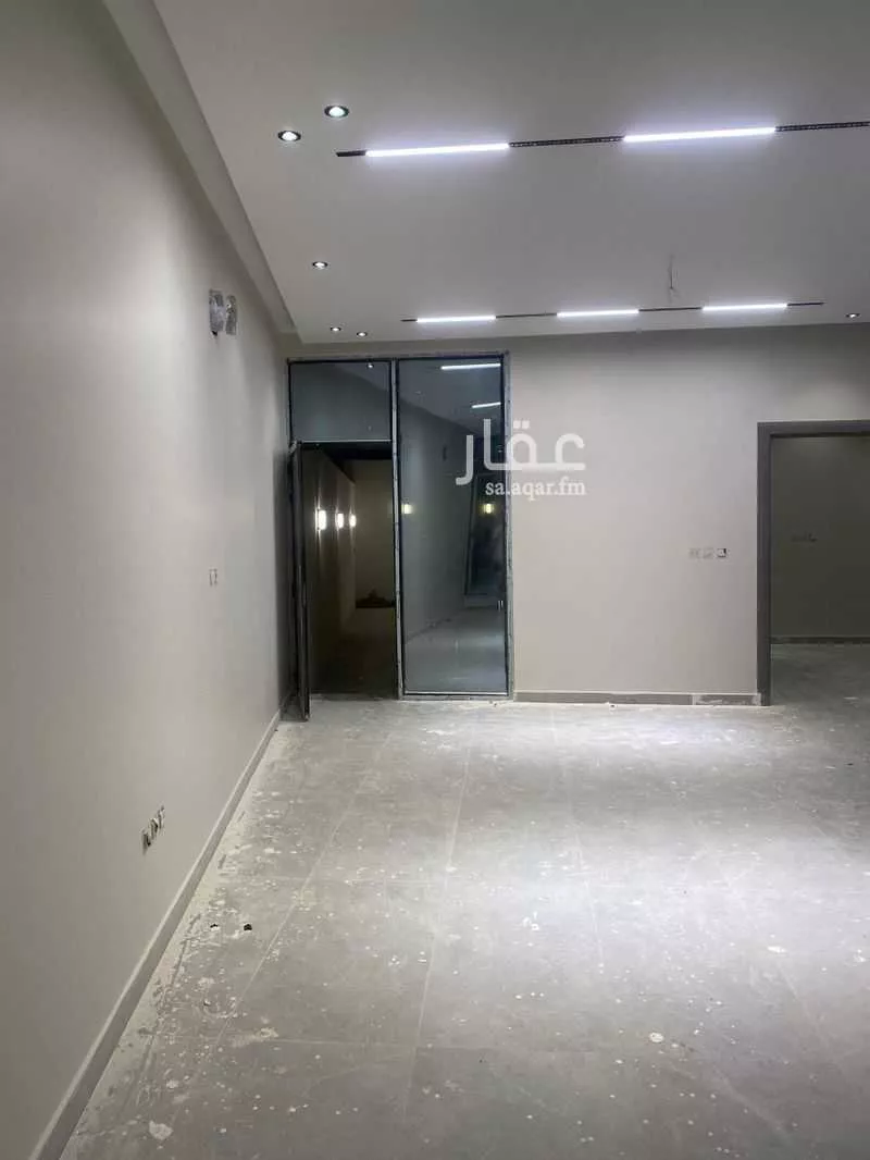 10 bedroom villa in Dahiat King Fahd, Eastern Province 9