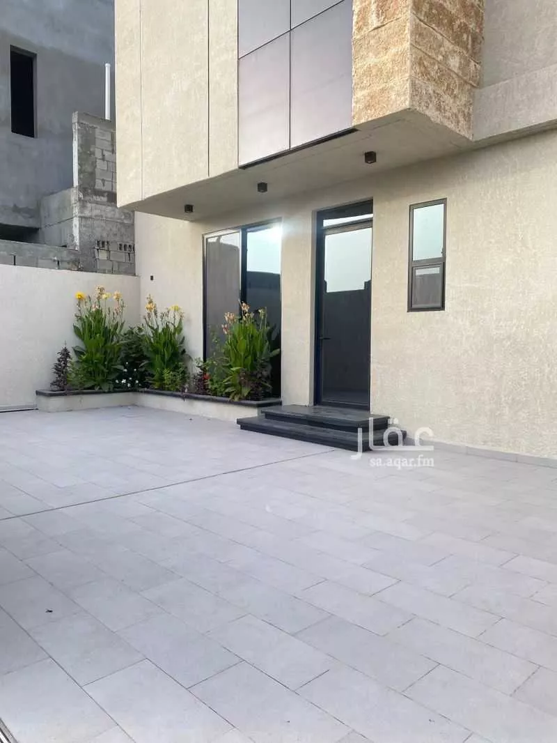 6 bedroom villa in Al Amal 5