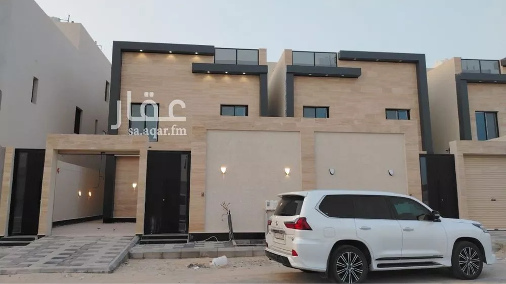 فيلا 6 غرف في الامواج 2