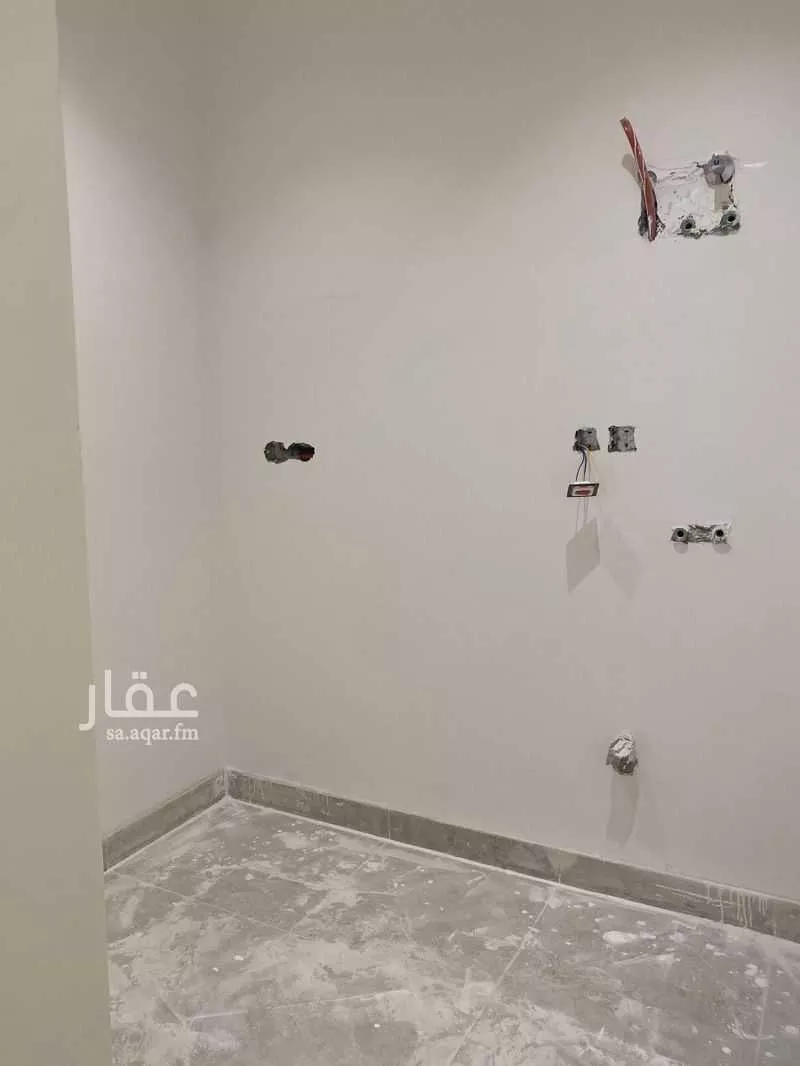 4 bedroom apartment in Al Rawdah, Eastern Province 9