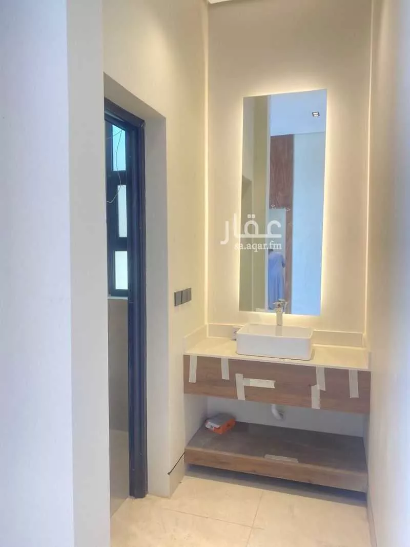 شقة 4 غرف في طيبة 5