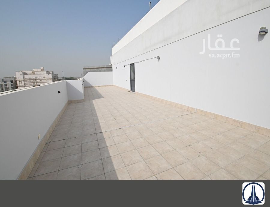 2 bedroom apartment in Al Hamra, Jeddah 18