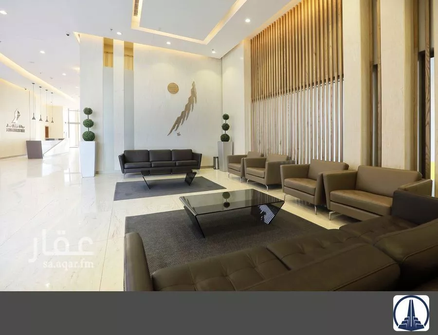 مكتب 3000 م² في الرويس 3