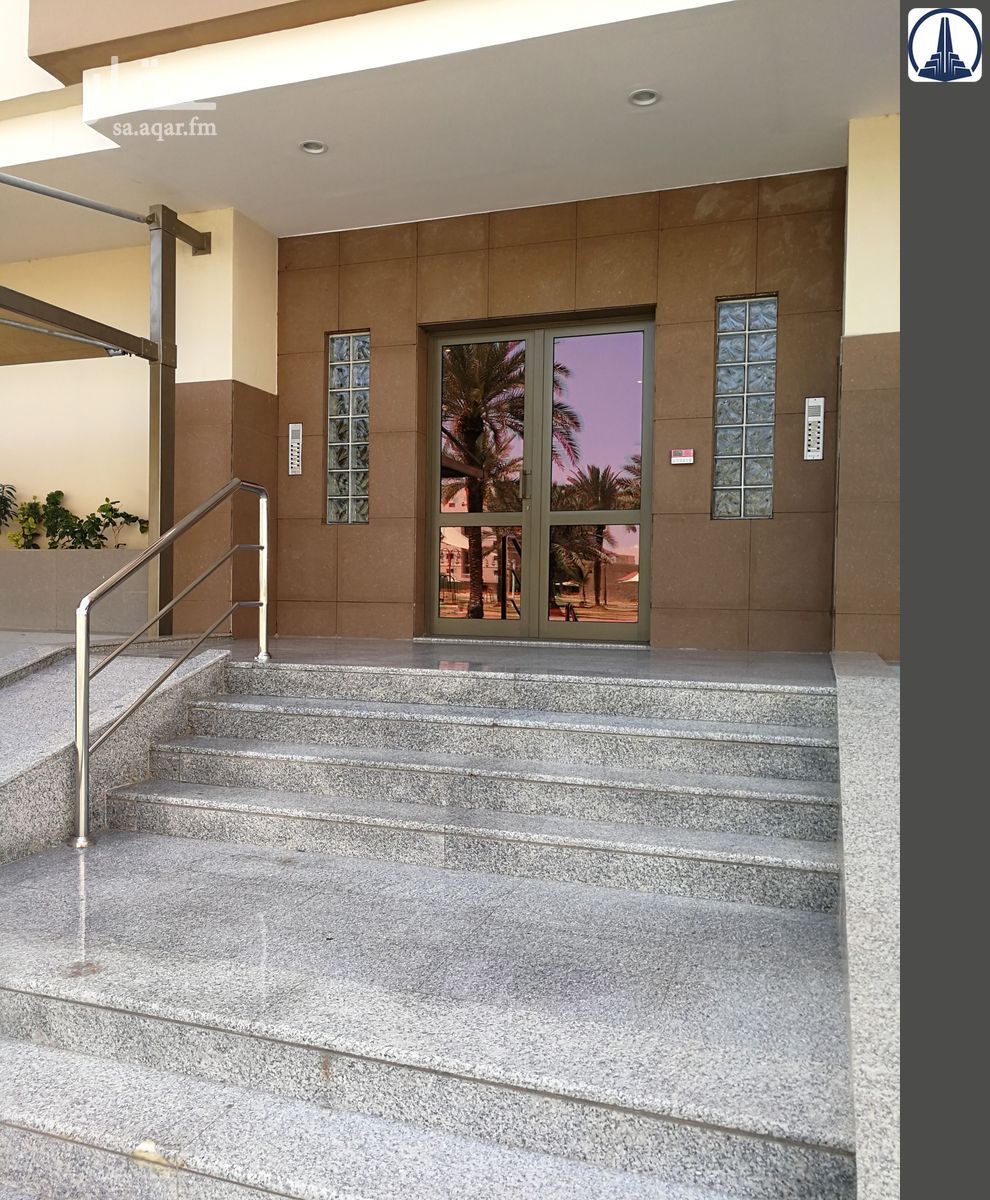 2 bedroom apartment in Al Hamra, Jeddah 9