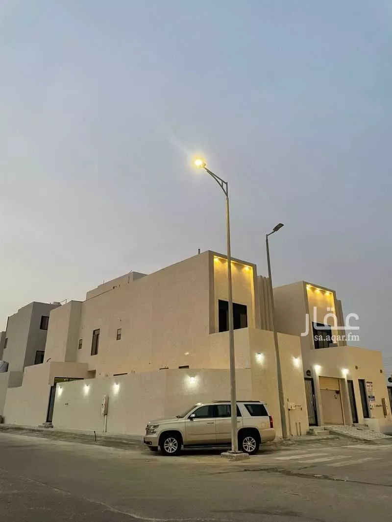 فيلا 8 غرف في الأمل