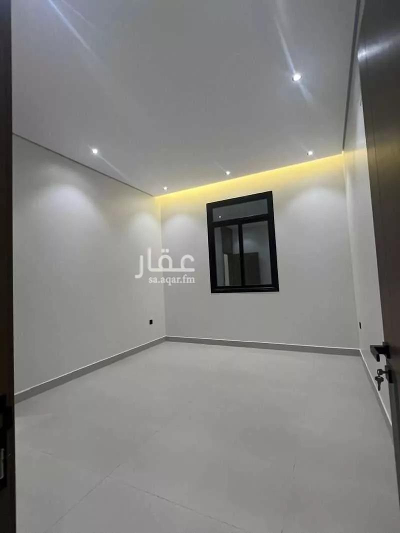 فيلا 8 غرف في الرمال 2