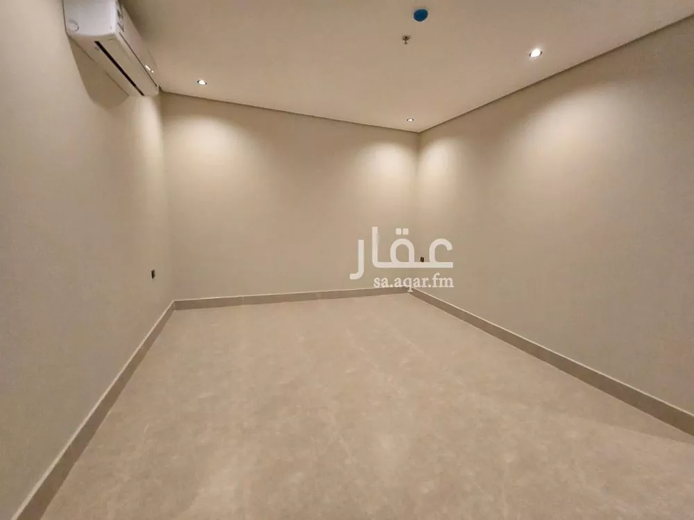 4 bedroom apartment in Taibah, Eastern Province 7