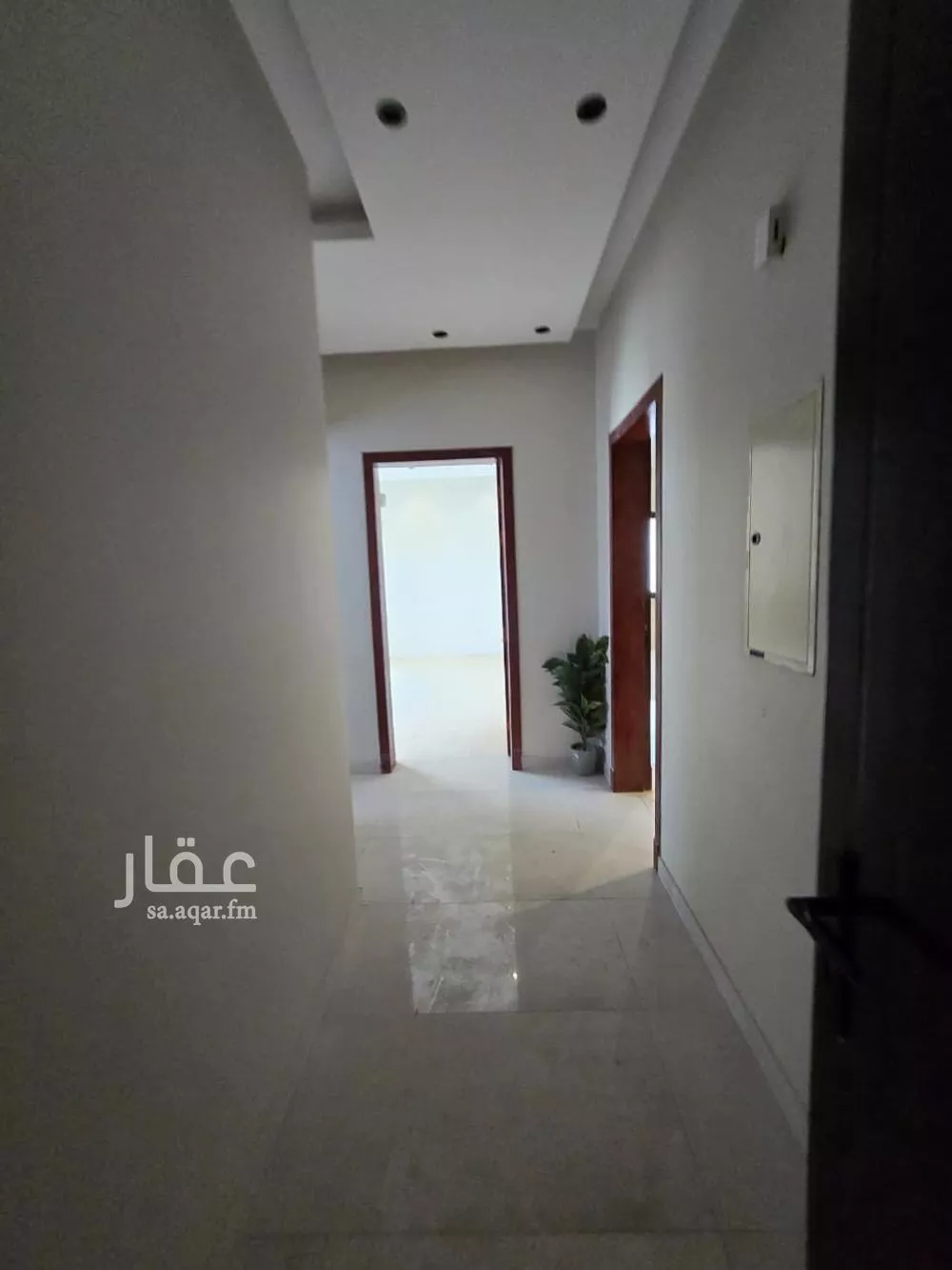 شقة 4 غرف في الحمرا 2